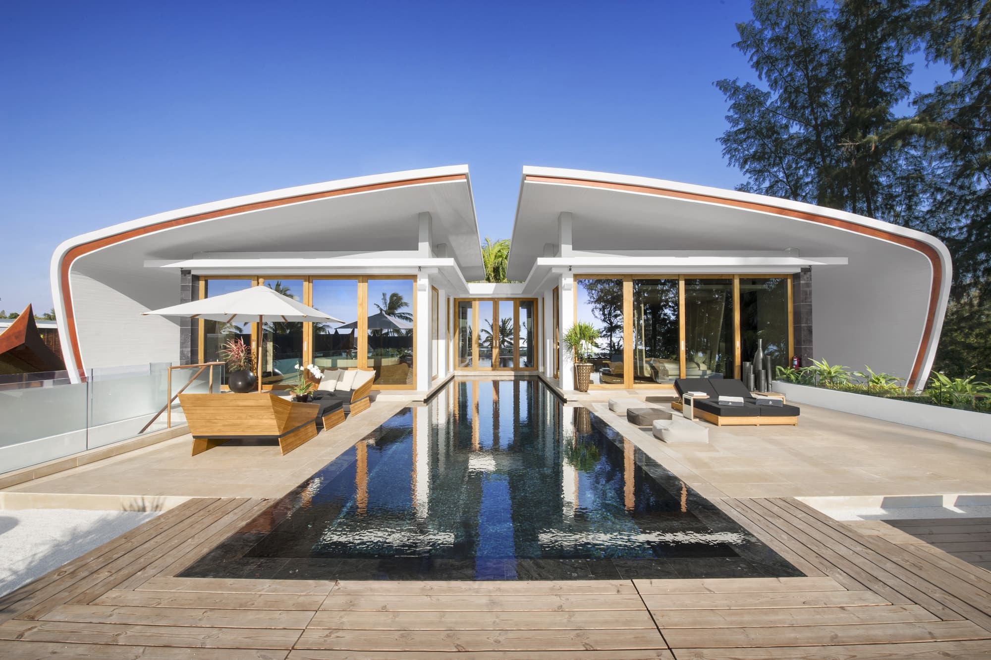 Full Image of Iniala's Penthouse with Private Pool